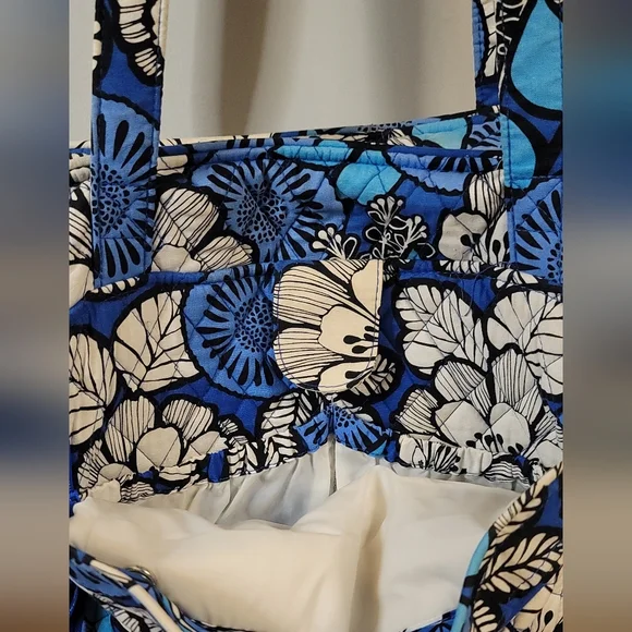 C - Vera Bradley blue bayou diaper bag - Picture 6 of 13